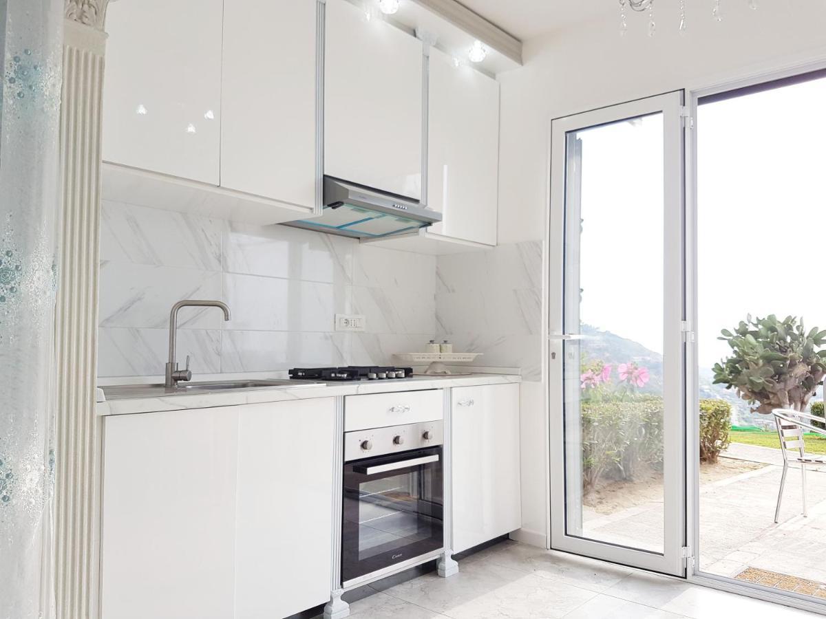 Blue Diamond Apartamento Parghelia Exterior foto